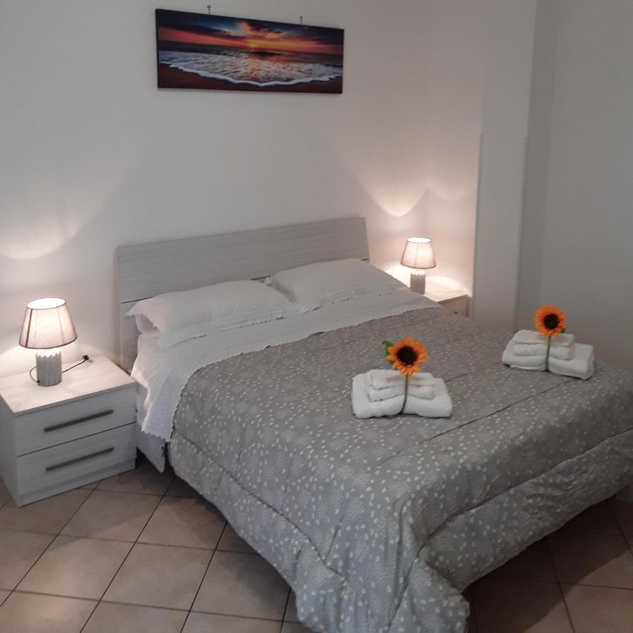 Casa Vacanze Gala Fiumicino Bagian luar foto
