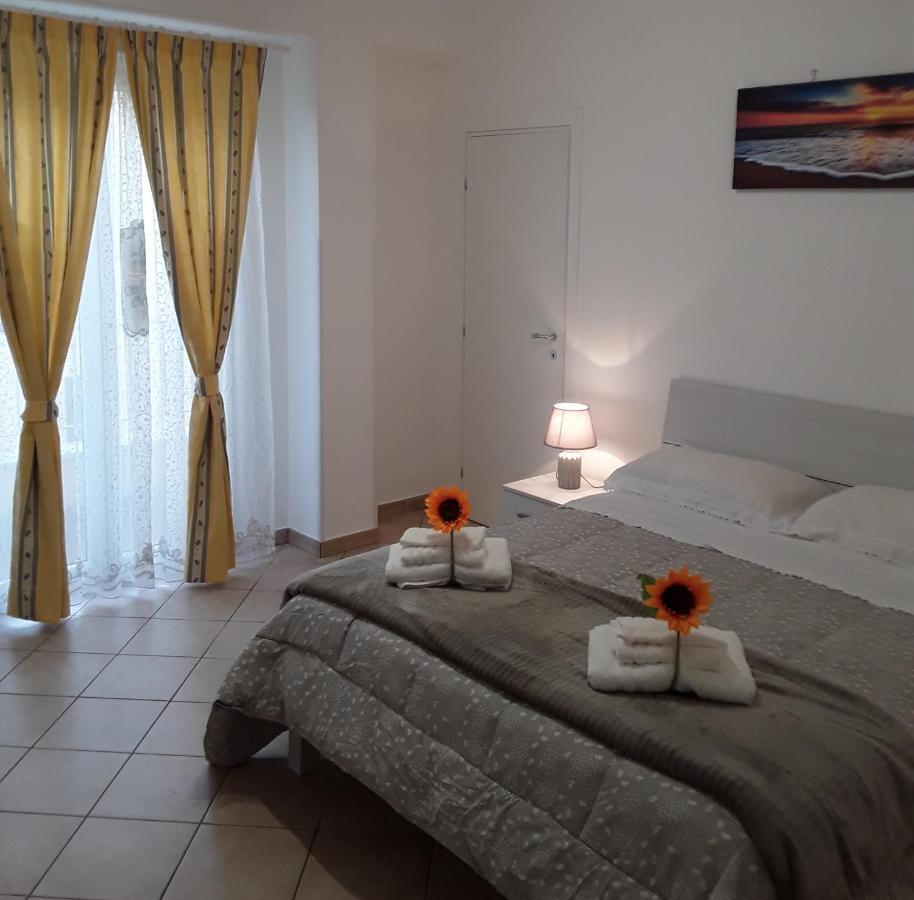 Casa Vacanze Gala Fiumicino Bagian luar foto