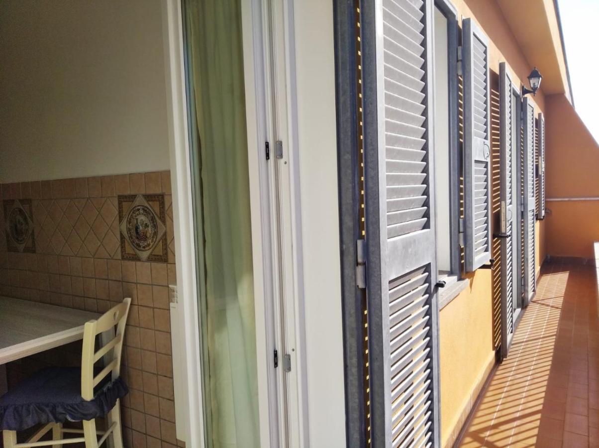 Casa Vacanze Gala Fiumicino Bagian luar foto
