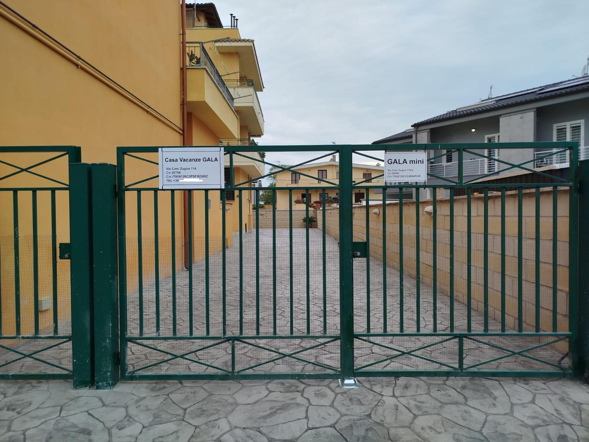 Casa Vacanze Gala Fiumicino Bagian luar foto